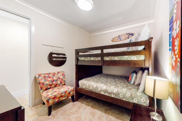 Diamond Beach Condos image 13