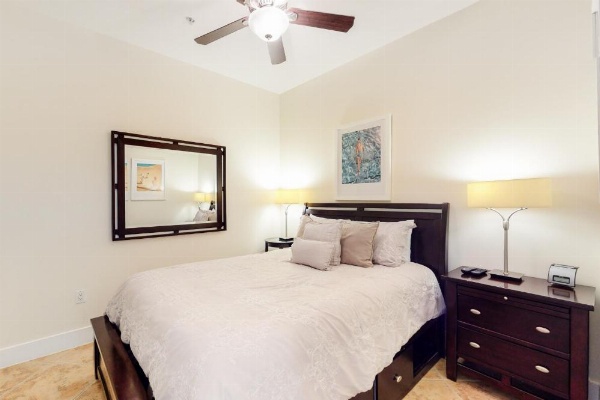 Diamond Beach Condos image 18