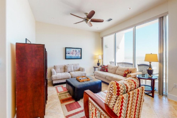 Diamond Beach Condos image 21