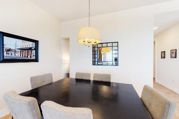 Diamond Beach Condos image 22